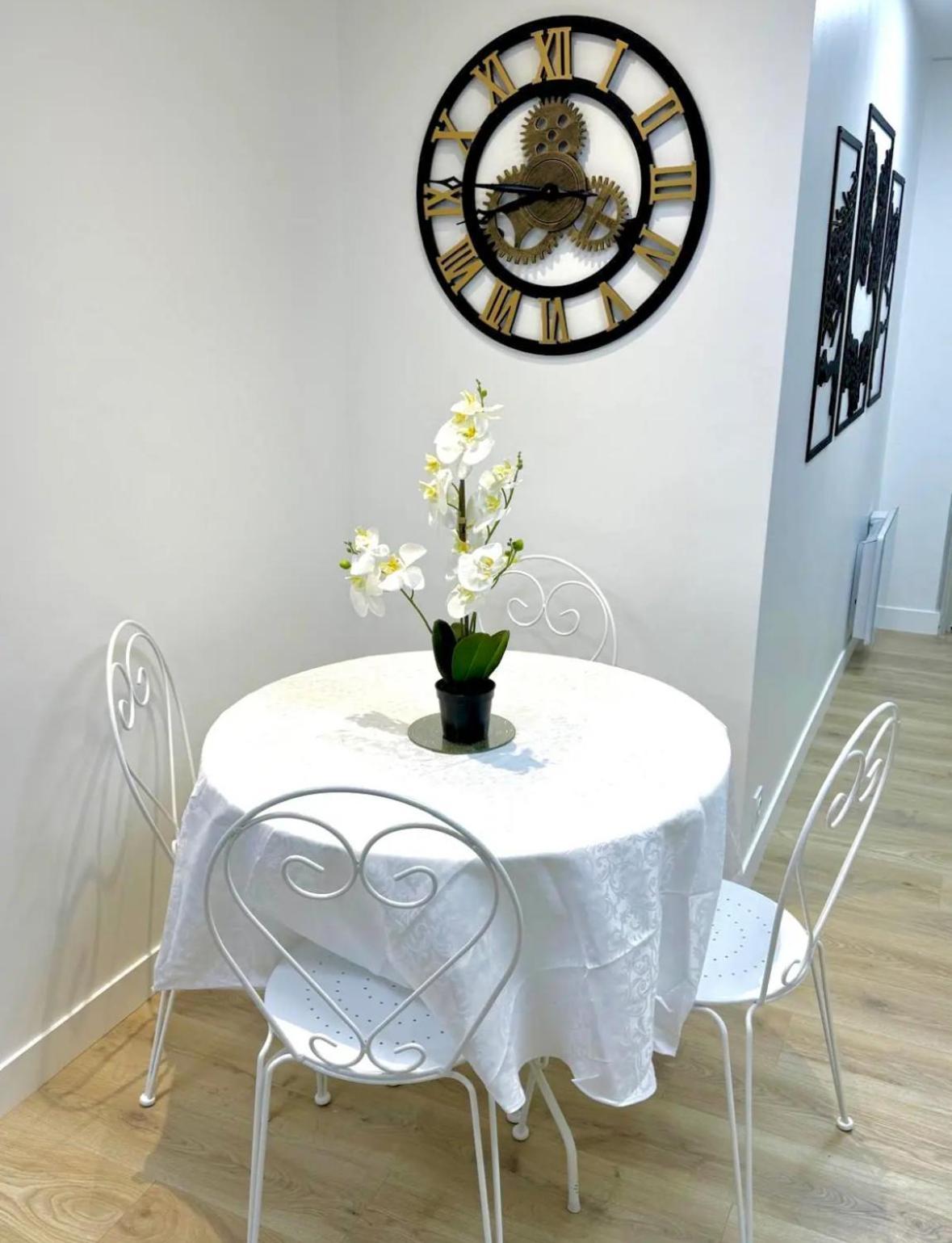 Parisian Spacious 70m2 Flat Near Eiffel Tower Paris